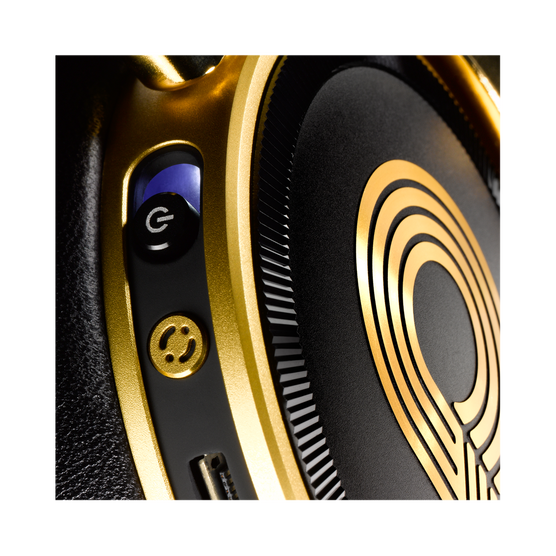 N90Q - Gold - Reference class auto-calibrating noise-cancelling headphones - Detailshot 12