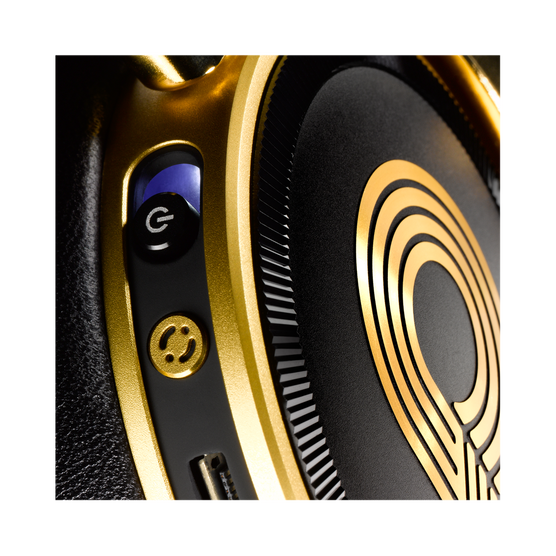 N90Q - Gold - Reference class auto-calibrating noise-cancelling headphones - Detailshot 12