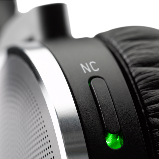 K 490NC - Black - High performance active noise-cancelling headphones, ideal for traveling. - Detailshot 2